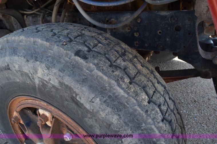 image for item L5006 1980 Ford 8000 water truck