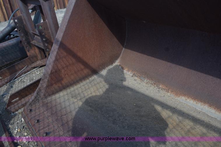 image for item L5010 Excavator bucket