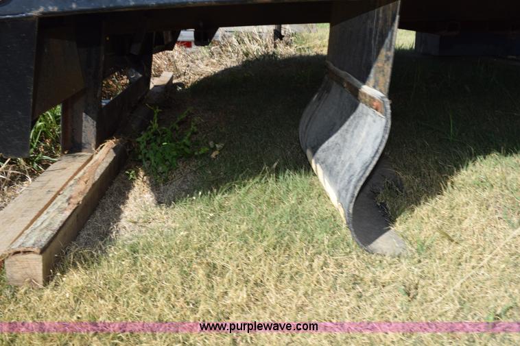 image for item L5011 Cm Trailers flatbed pickup truck bed