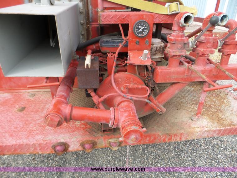 image for item L5086 1979 Ford F600 tank truck