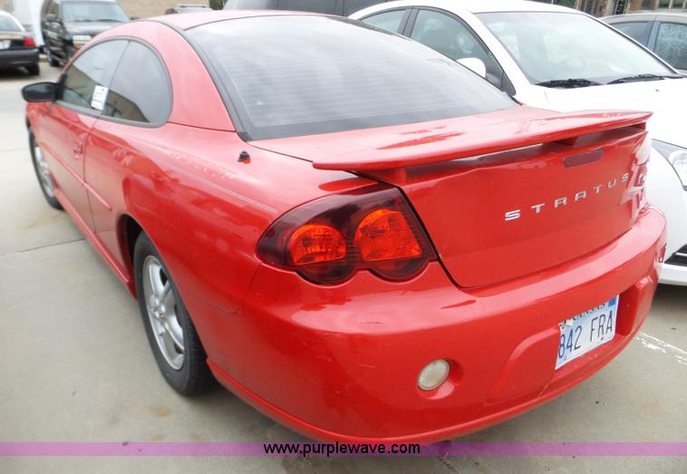 image for item L5093 2004 Dodge Stratus SXT