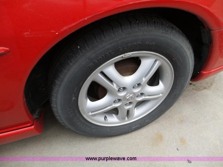 image for item L5093 2004 Dodge Stratus SXT