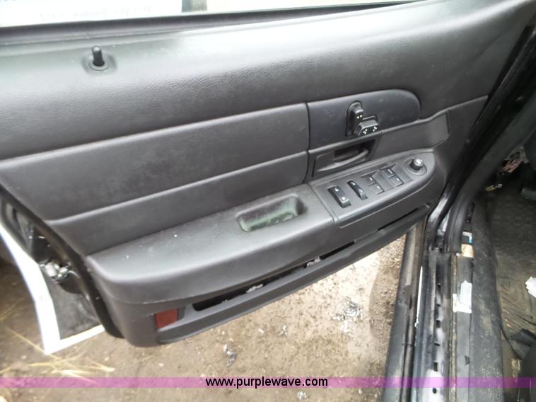 image for item L5095 2010 Ford Crown Victoria Police Interceptor