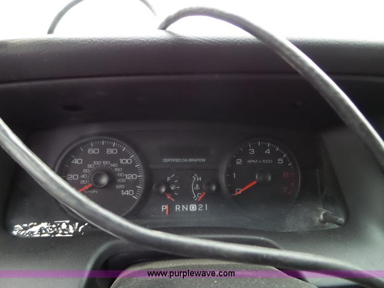 image for item L5095 2010 Ford Crown Victoria Police Interceptor