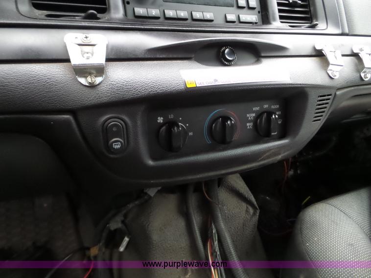 image for item L5095 2010 Ford Crown Victoria Police Interceptor