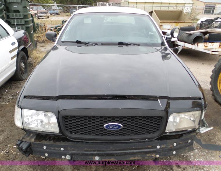 image for item L5096 2008 Ford Crown Victoria Police Interceptor