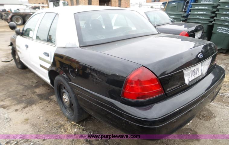 image for item L5096 2008 Ford Crown Victoria Police Interceptor