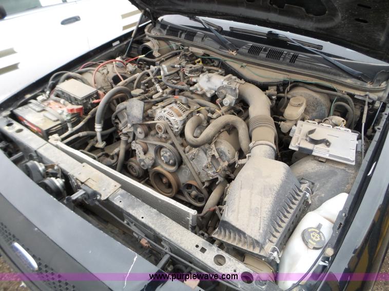 image for item L5096 2008 Ford Crown Victoria Police Interceptor