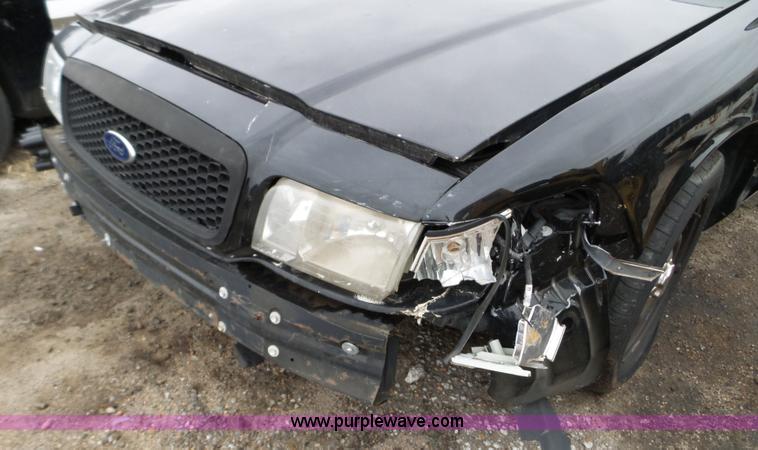 image for item L5096 2008 Ford Crown Victoria Police Interceptor