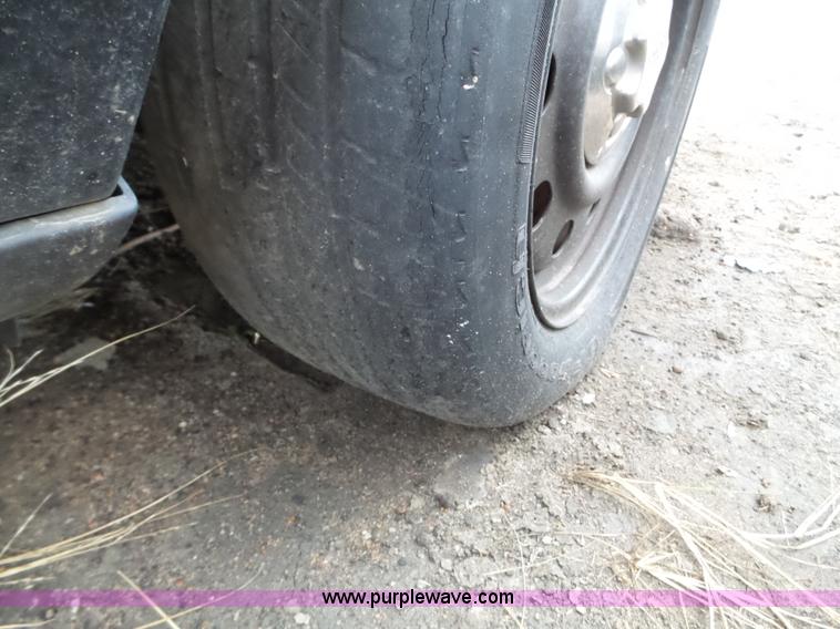 image for item L5096 2008 Ford Crown Victoria Police Interceptor