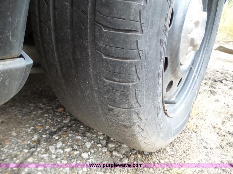 image for item L5096 2008 Ford Crown Victoria Police Interceptor