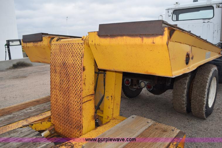 image for item L5995 1978 Hyster lowboy equipment trailer