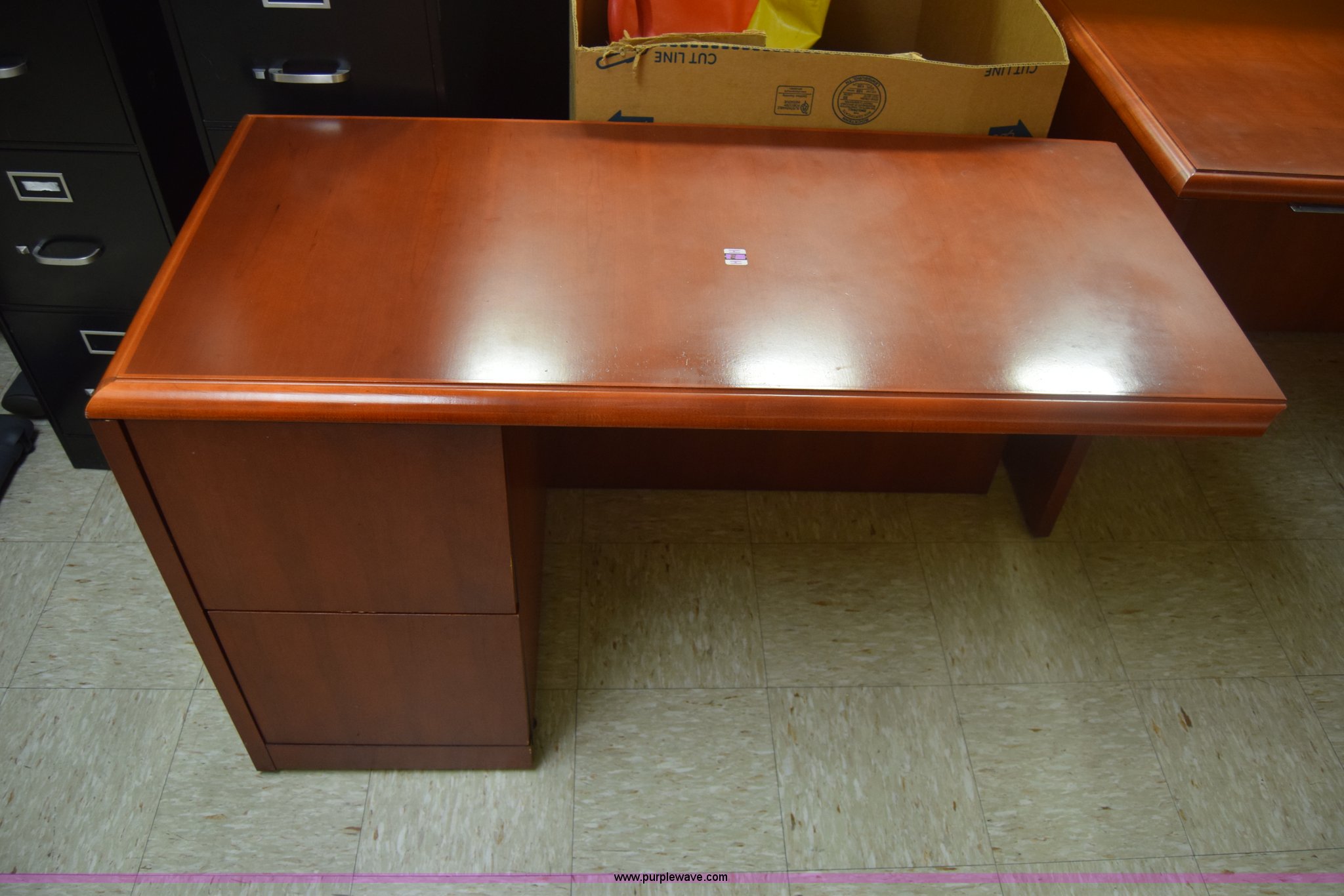Assorted office furniture in Wichita, KS Item BL9994 sold Purple Wave