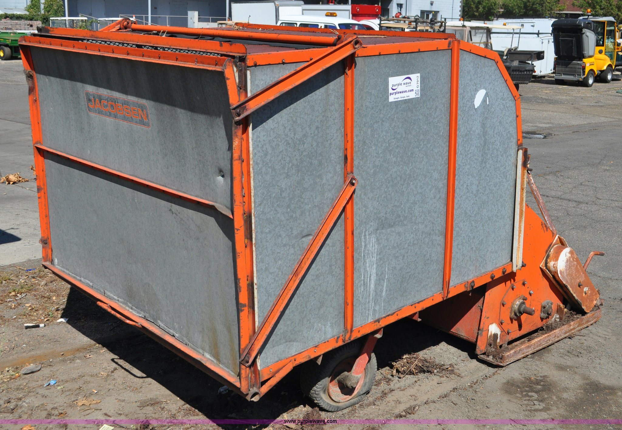 Jacobsen 720 power thatcher sweeper in Denver, CO Item G7012 sold Purple Wave