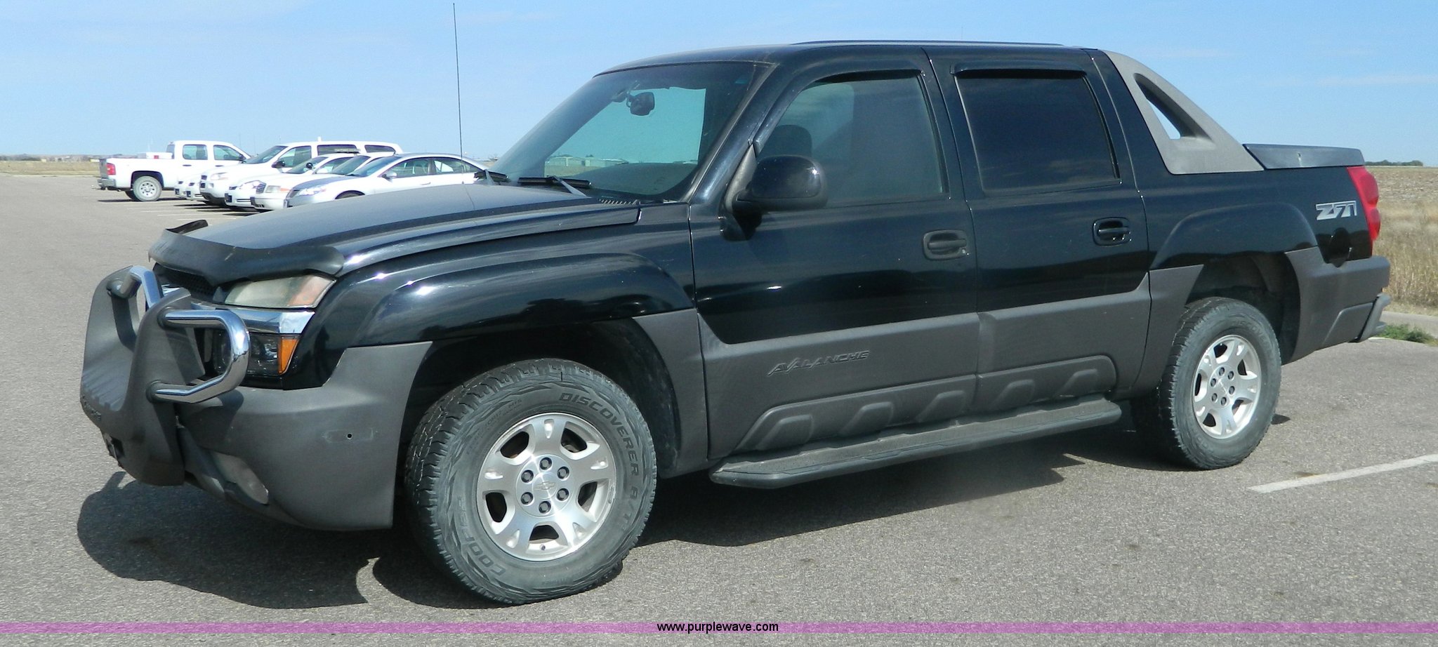 2003 Chevrolet Avalanche 1500 Z71 Crew Cab pickup truck for sale in Kansas