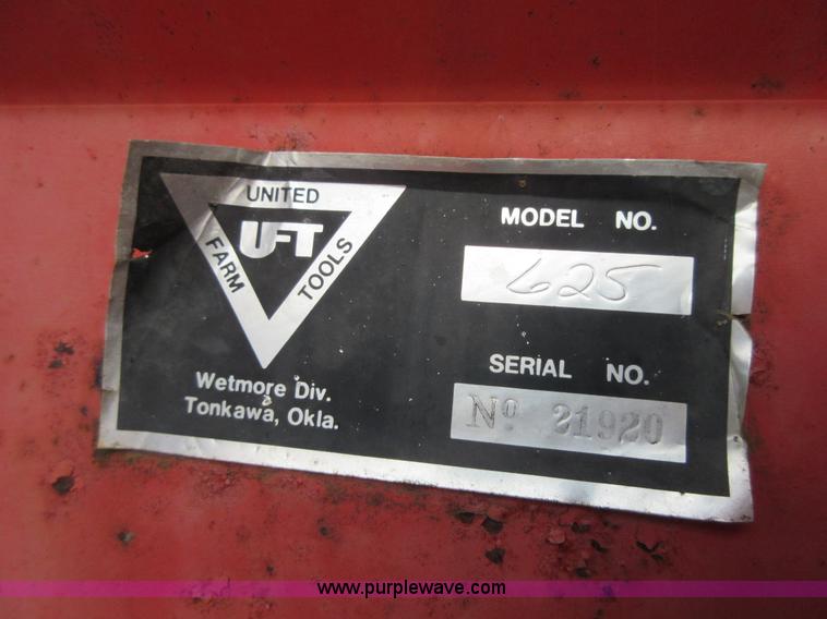 image for item BB9146 UFT 625 grain cart