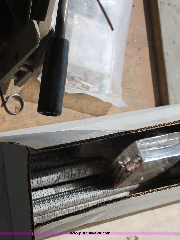 image for item BJ9383 Hay bale belt splicer