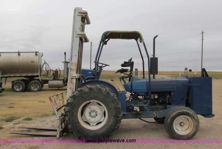 image for item BK9143 Ford forklift