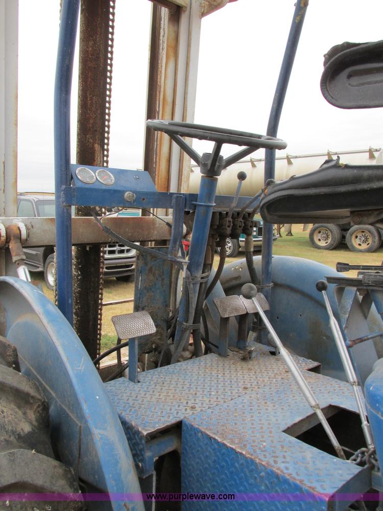 image for item BK9143 Ford forklift
