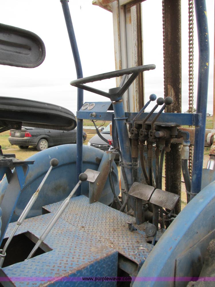 image for item BK9143 Ford forklift