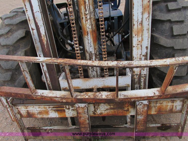 image for item BK9143 Ford forklift
