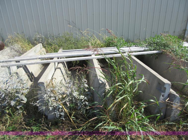 image for item BR9890 (20) 10'L concrete bunkers