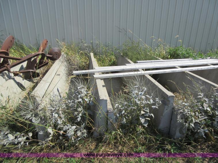 image for item BR9890 (20) 10'L concrete bunkers