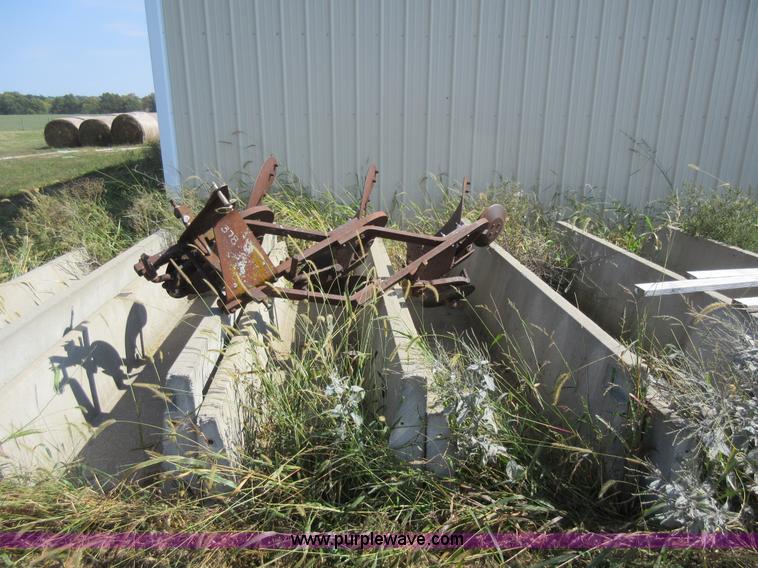 image for item BR9890 (20) 10'L concrete bunkers