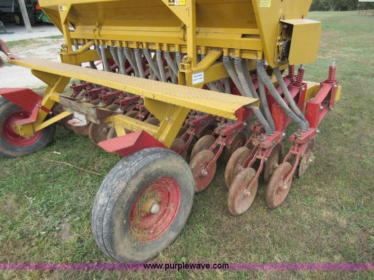 image for item BR9897 HayBuster grain drill