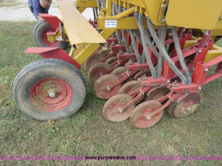 image for item BR9897 HayBuster grain drill