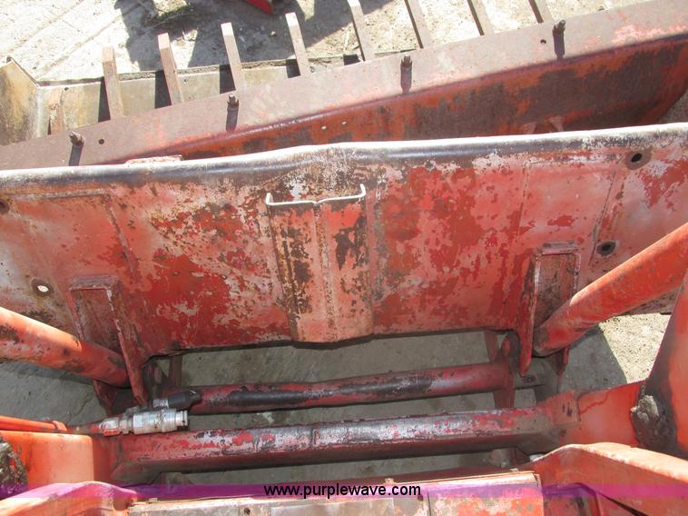 image for item H1123 Gehl 4400 skid steer