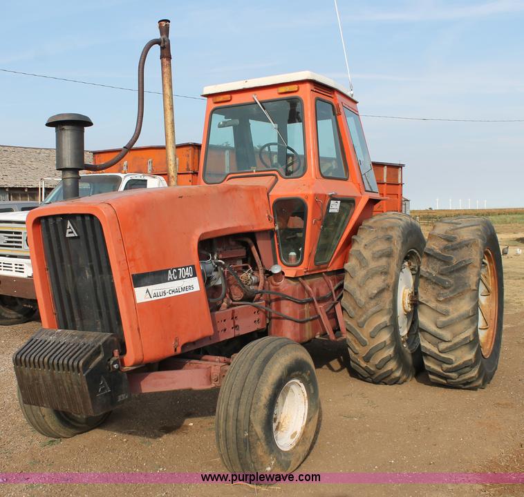image for item J1430 Allis Chalmers 7040 tractor