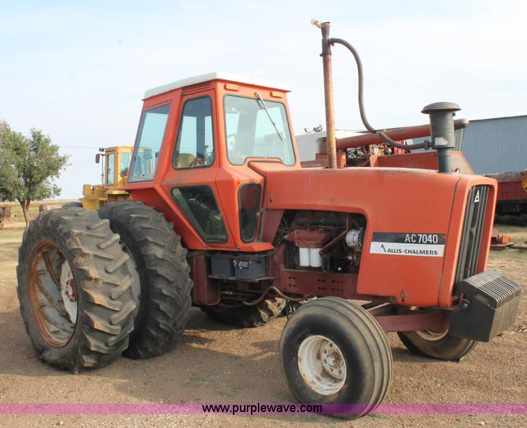 image for item J1430 Allis Chalmers 7040 tractor