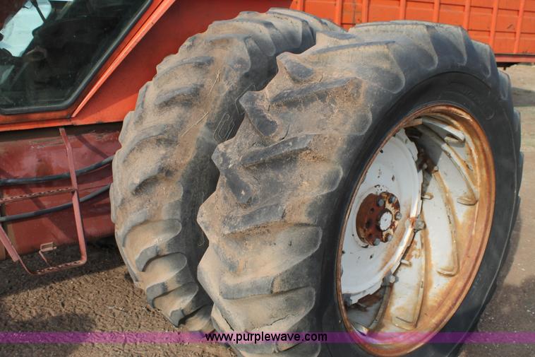 image for item J1430 Allis Chalmers 7040 tractor