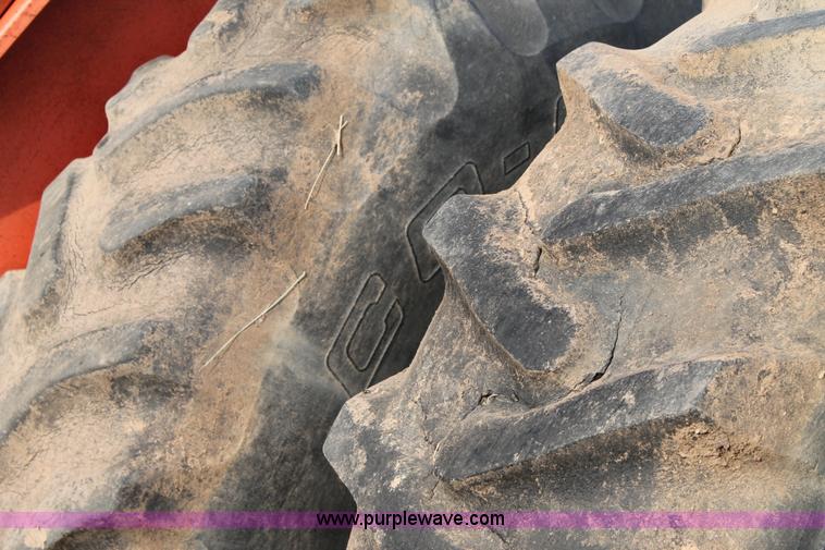 image for item J1430 Allis Chalmers 7040 tractor