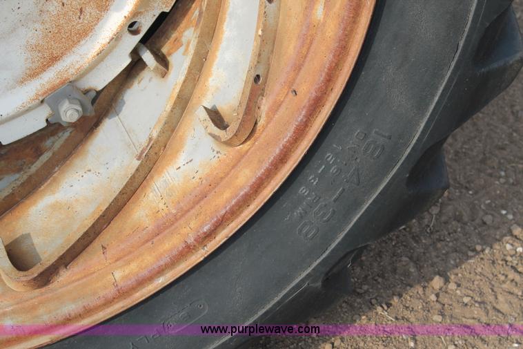 image for item J1430 Allis Chalmers 7040 tractor