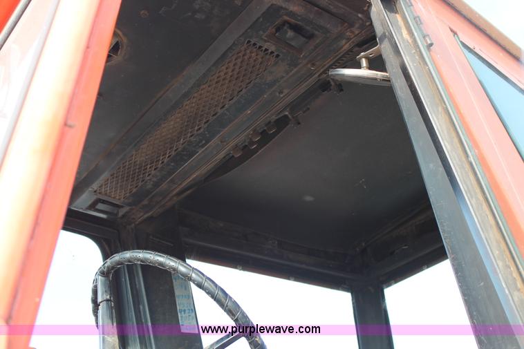 image for item J1430 Allis Chalmers 7040 tractor