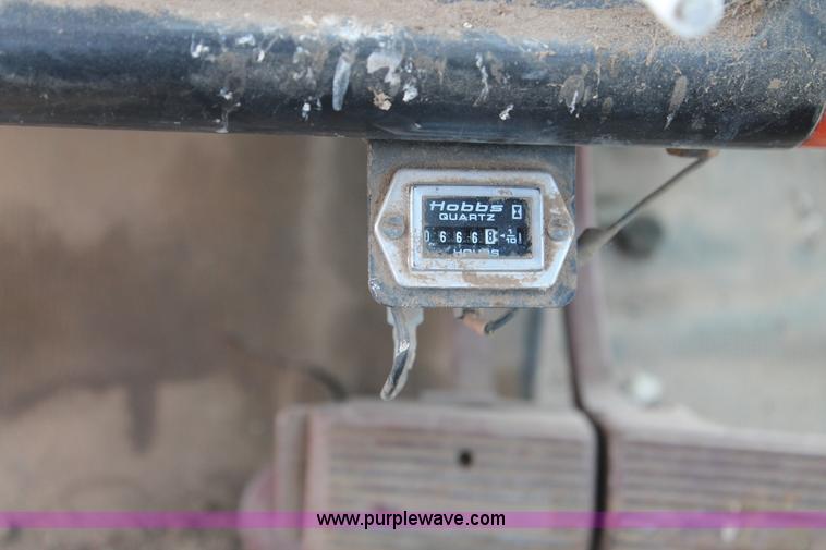 image for item J1430 Allis Chalmers 7040 tractor