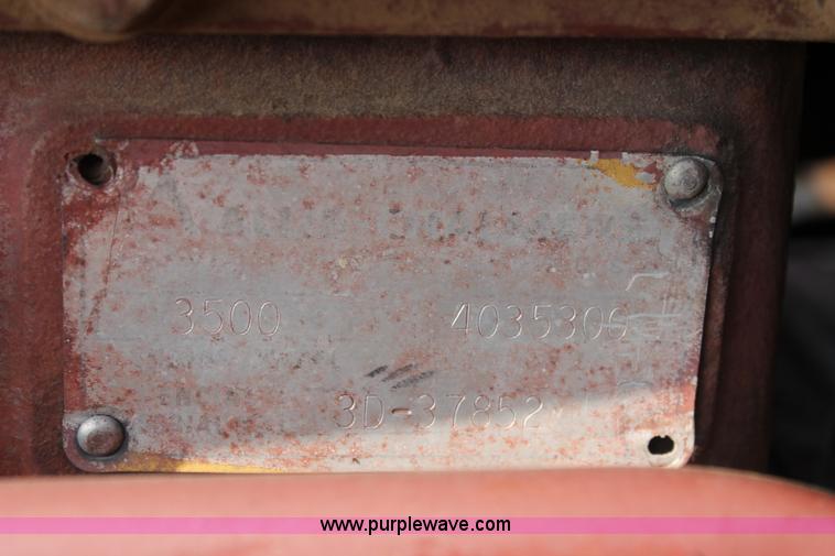 image for item J1430 Allis Chalmers 7040 tractor