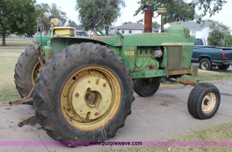 image for item J1431 John Deere 4020 tractor