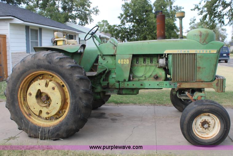 image for item J1431 John Deere 4020 tractor