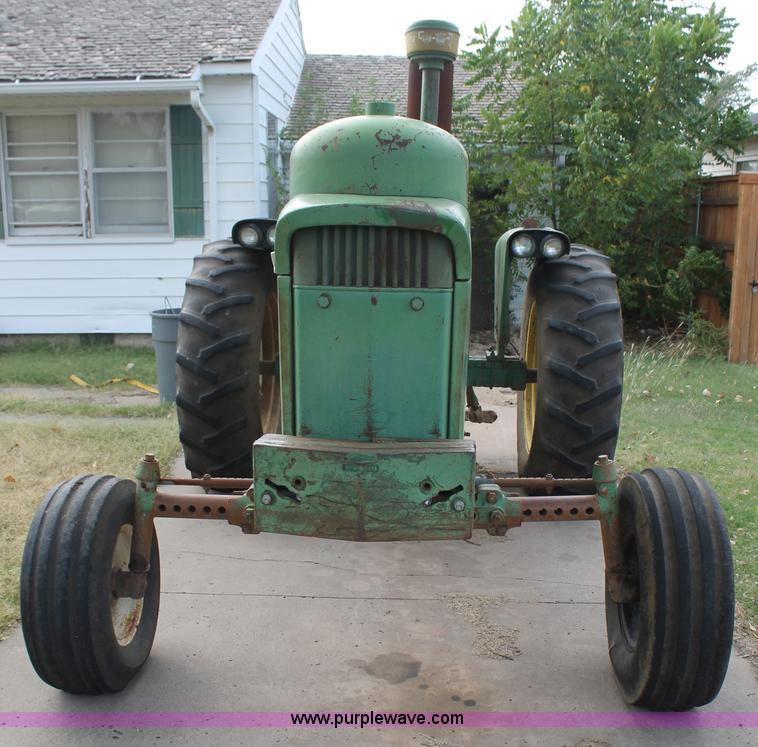 image for item J1431 John Deere 4020 tractor
