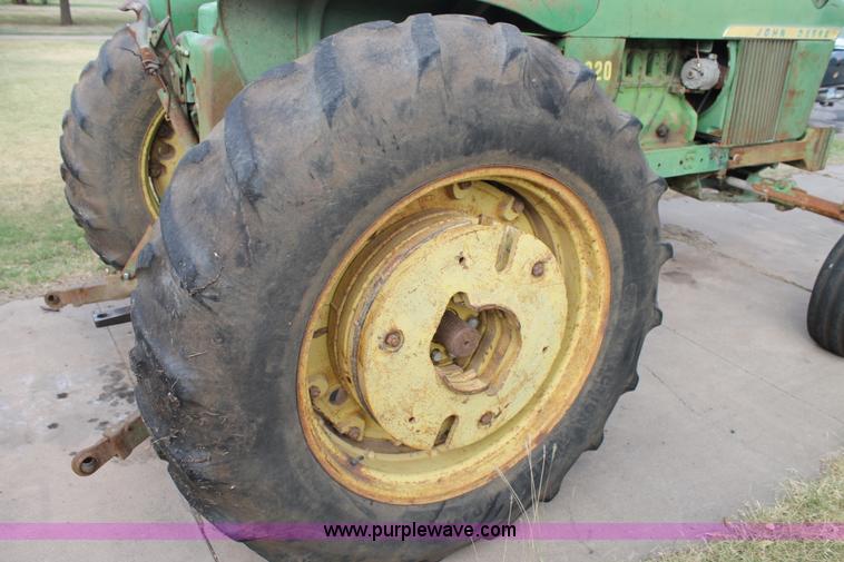 image for item J1431 John Deere 4020 tractor