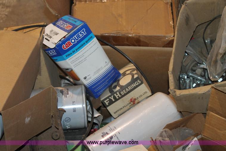 image for item J1432 Assorted parts and tools