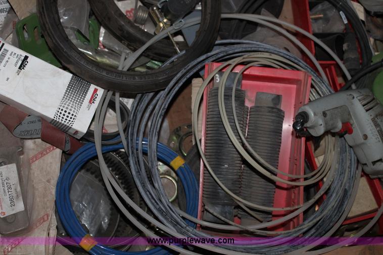 image for item J1432 Assorted parts and tools