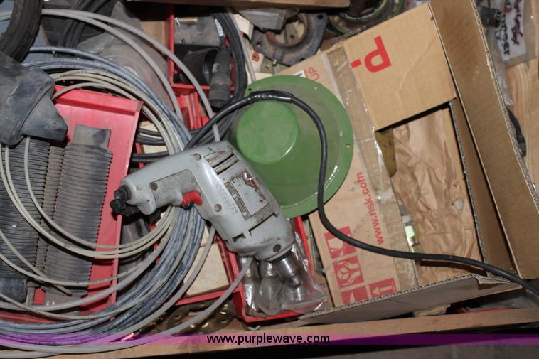 image for item J1432 Assorted parts and tools