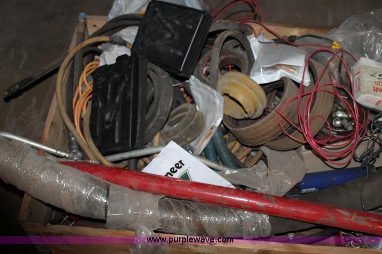 image for item J1432 Assorted parts and tools