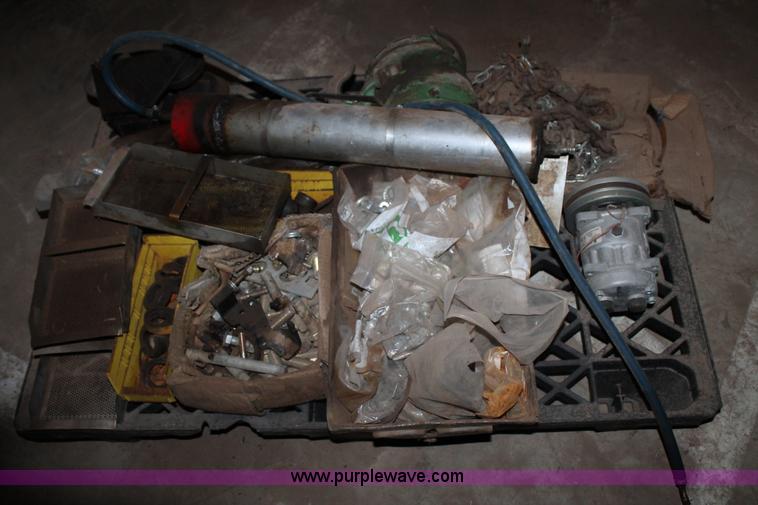 image for item J1432 Assorted parts and tools