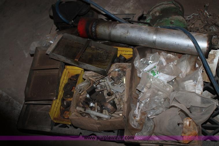 image for item J1432 Assorted parts and tools