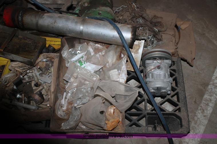 image for item J1432 Assorted parts and tools